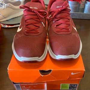 Men’s Nike Alabama Free Trainer V7 SG Size 13